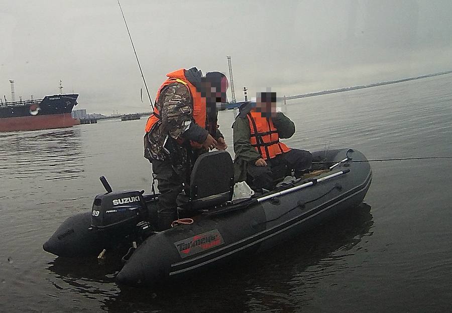 В акваториях Санкт-Петербурга сотрудниками водной полиции выявлены судоводители, осуществляющие выход на воду на маломерных судах в период закрытия навигации В акваториях Санкт-Петербурга сотрудниками водной полиции выявлены судоводители, осуществляющие выход на воду на маломерных судах в период закрытия навигации