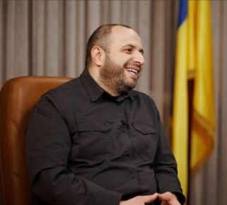 Олег Царёв: Рустем Умеров, бывший министр обороны Украины, а ныне секретарь Совета национальной безопасности и обороны, отказался возвращаться в Украину, пишет турецкий канал