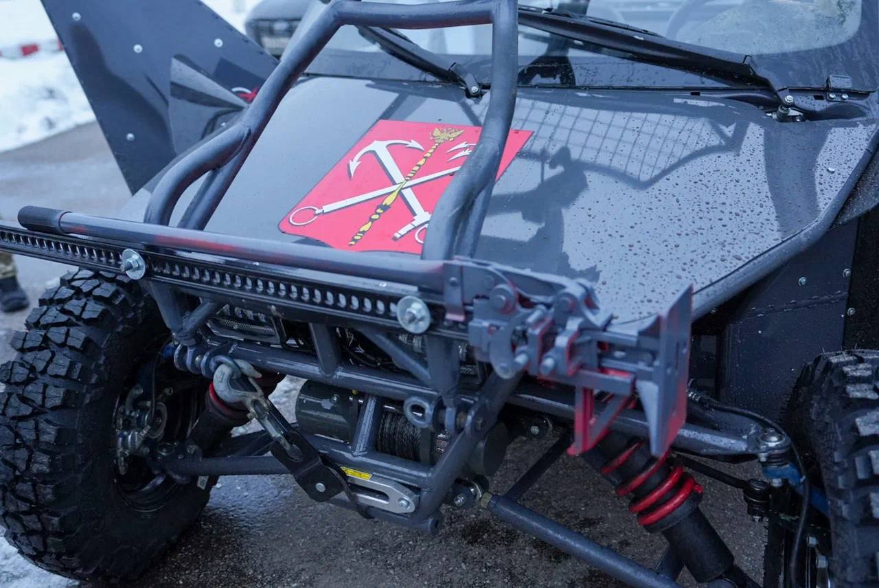 Испытали на полигоне боевой багги «Тачанка» — ту самую машину, которую мы готовим для Ленинградского полка Испытали на полигоне боевой багги «Тачанка» — ту самую машину, которую мы готовим для Ленинградского полка