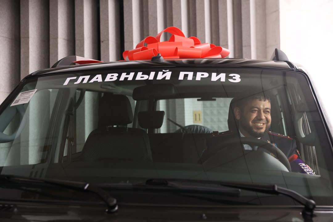 Владимир Колокольцев поздравил многотысячный коллектив участковых уполномоченных полиции с днем образования Службы Владимир Колокольцев поздравил многотысячный коллектив участковых уполномоченных полиции с днем образования Службы