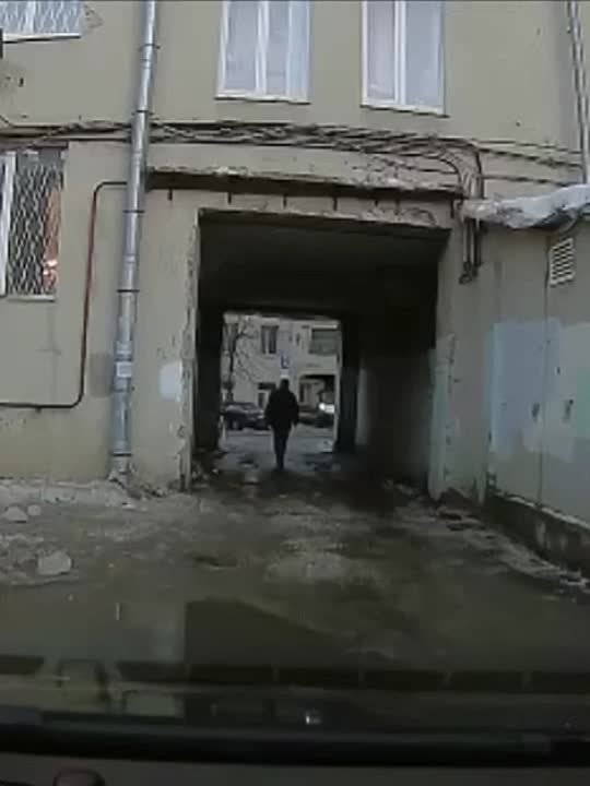 Нейросеть "Городовой" начала охоту на сосульки и снег на крышах в Петербурге