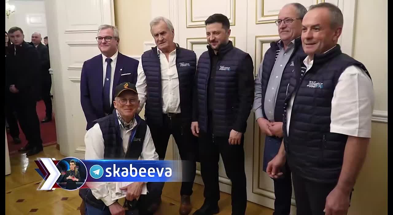 Французские рыбаки приодели киевского попрошайку