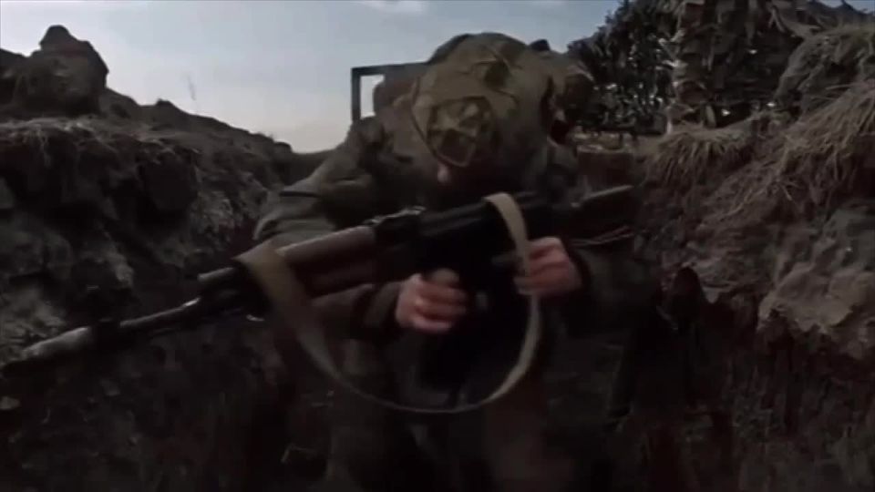 Александр Коц: Триста! Тридцать!! Три!!!. Артиллеристы 27 гвардейского артиллерийского полка 6 дивизии в профессиональный праздник делятся кадрами своей работы