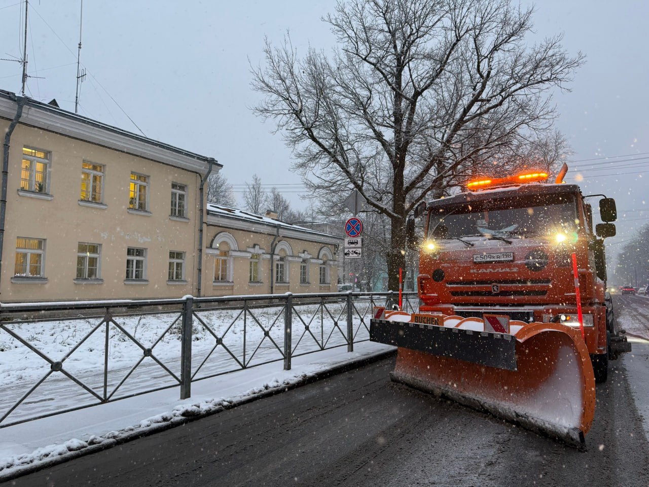 В Петербурге за сутки выпало около 4,5 см снега В Петербурге за сутки выпало около 4,5 см снега