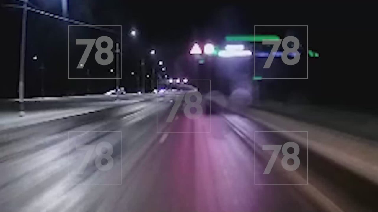 На трассе «Скандинавия» фура вылетела в кювет