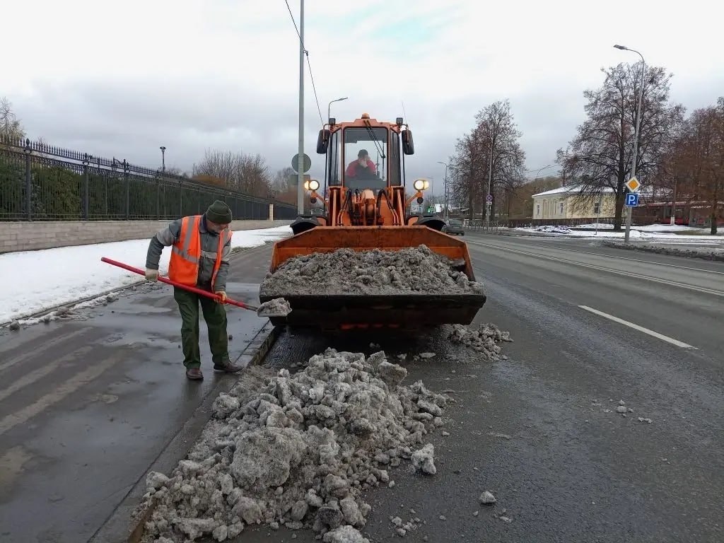 В Петербурге за сутки выпало около 4,5 см снега В Петербурге за сутки выпало около 4,5 см снега