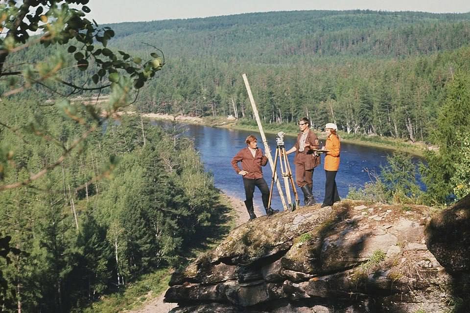 Александр Коц: ВЕЧЕРНИЙ ЗВОН:. проброс уходящего дня
