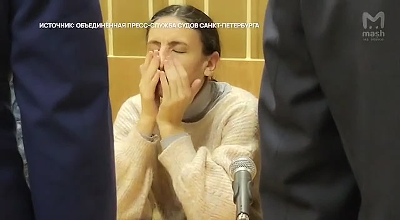 Эмоции Марины Кохал сразу после оглашения приговора о более 12 годах в колонии — сразу после в суд пришлось вызывать скорую помощь