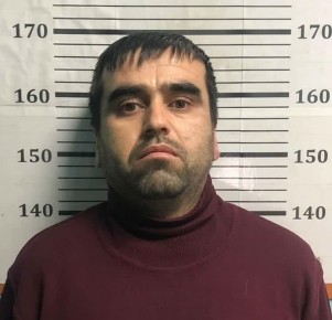 Варвар в вагоне: в Петербурге мигрант домогался до 13-летней школьницы