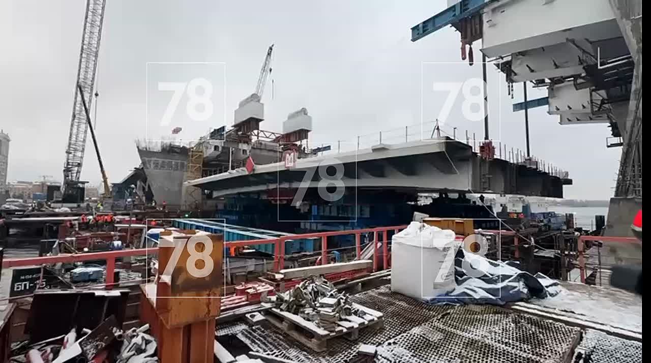 В кадре — таймлапс монтажа разводного пролёта Большого Смоленского моста