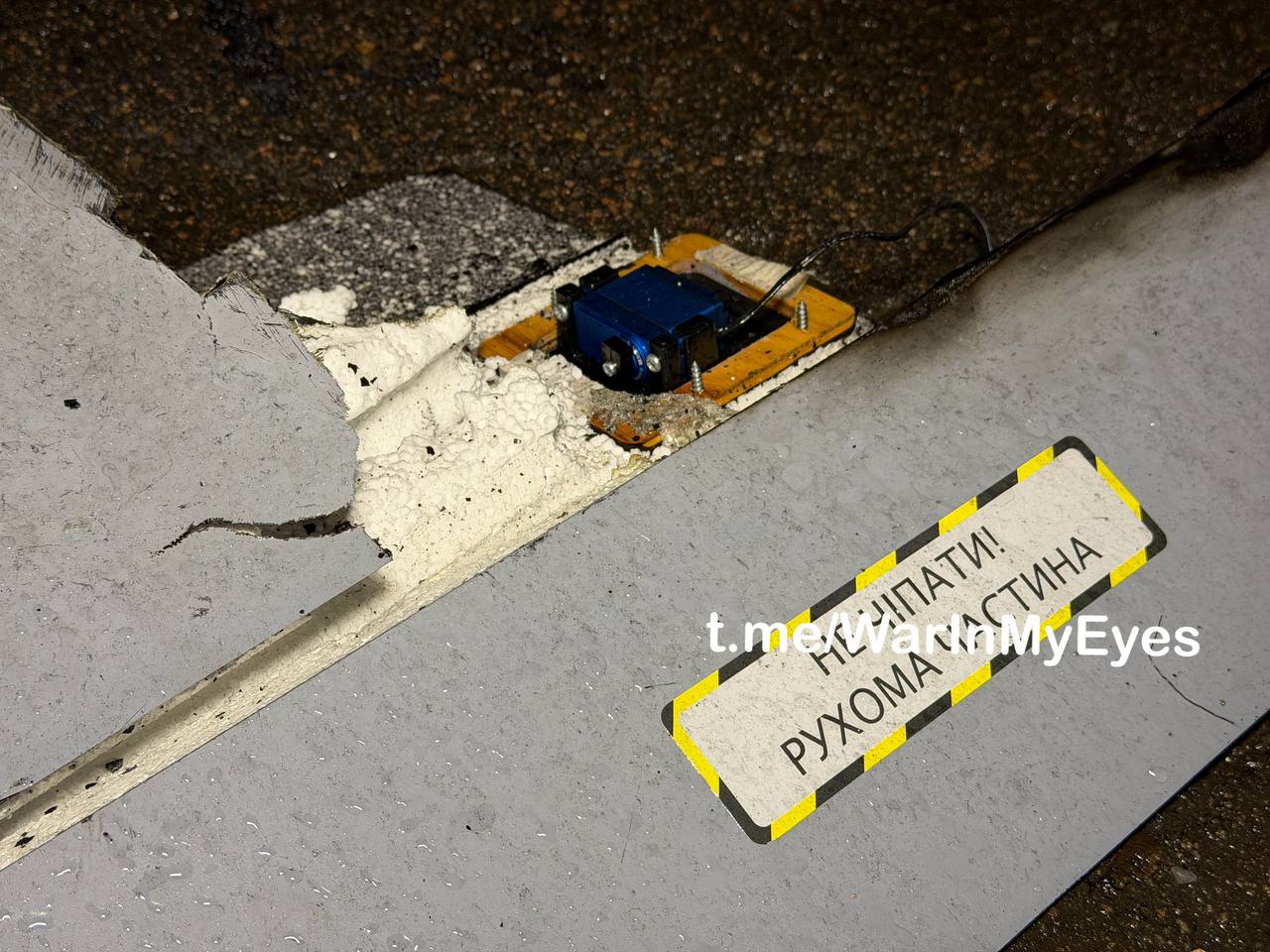 Дмитрий Стешин: Слышал вчера, как эта мразь не просто жужжала, а гудела, достаточно низкий звук был Дмитрий Стешин: Слышал вчера, как эта мразь не просто жужжала, а гудела, достаточно низкий звук был