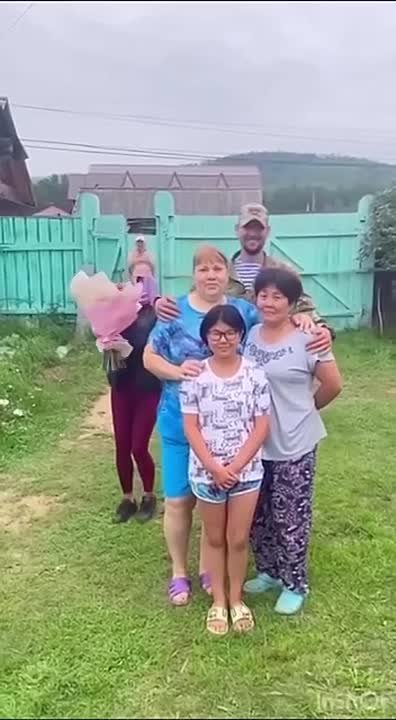 Братья-казаки, в этот день хочу поделиться с вами народным творчеством, которое по-доброму и по-настоящему берет за душу