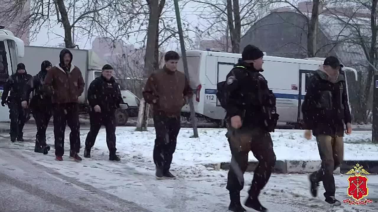 В Ленобласти полиция при проверке мест компактного проживания кочевого народа выявила