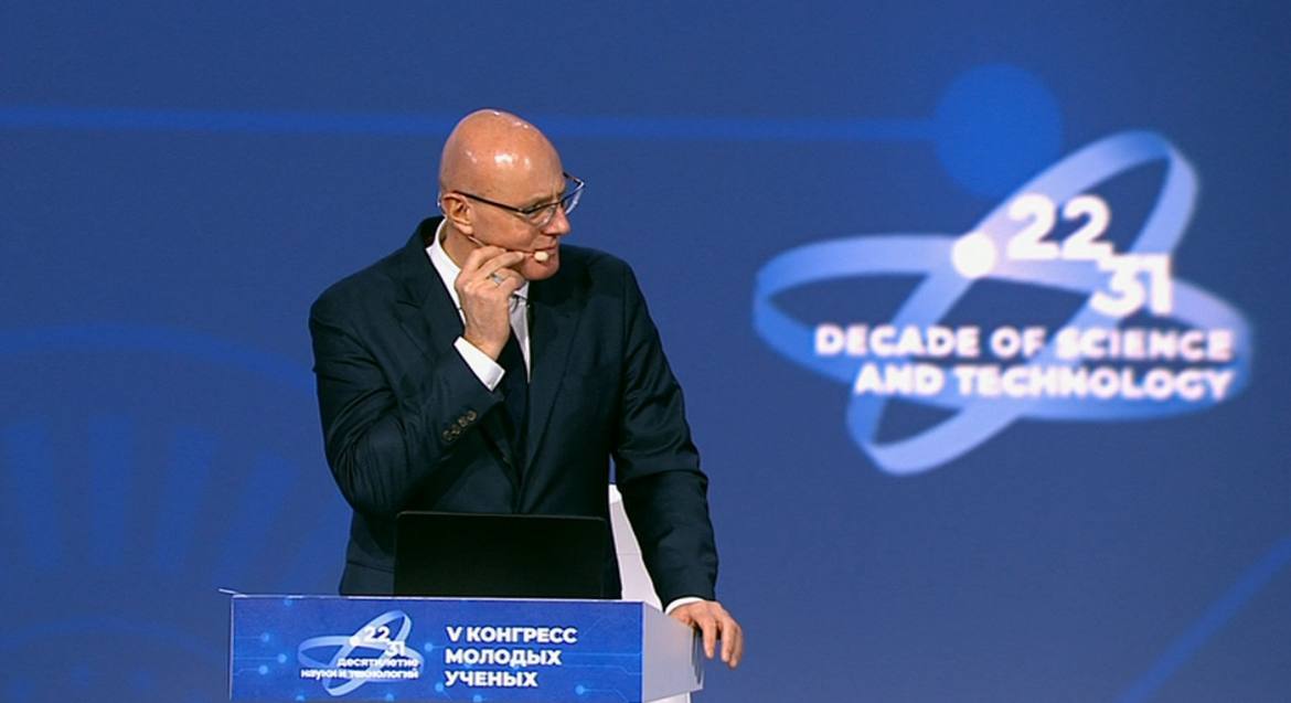 Фронтовой опыт на служение науке