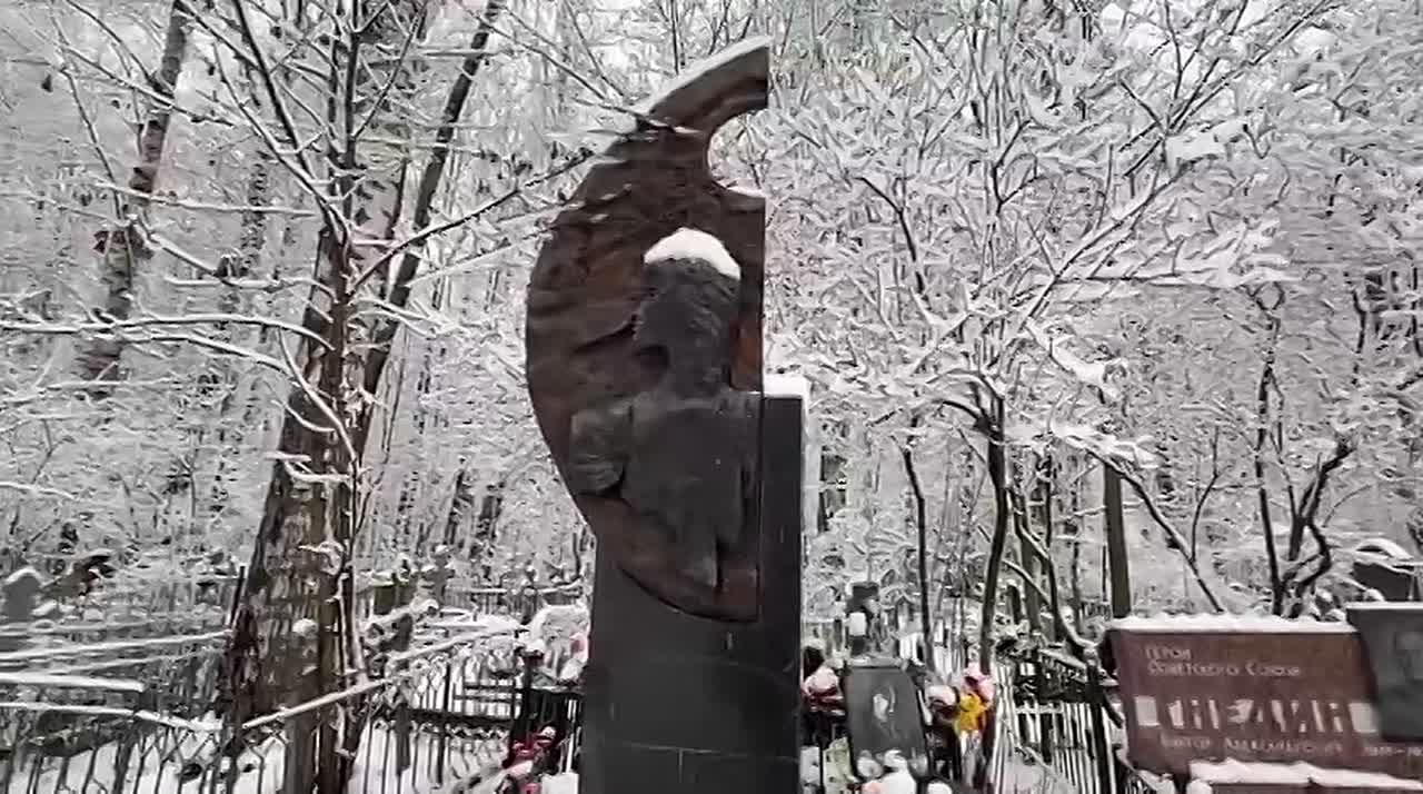 Марьяна Наумова: СМЕРТЬ СТОИТ ТОГО, ЧТОБЫ ЖИТЬ, А ЛЮБОВЬ СТОИТ ТОГО, ЧТОБЫ ЖДАТЬ: