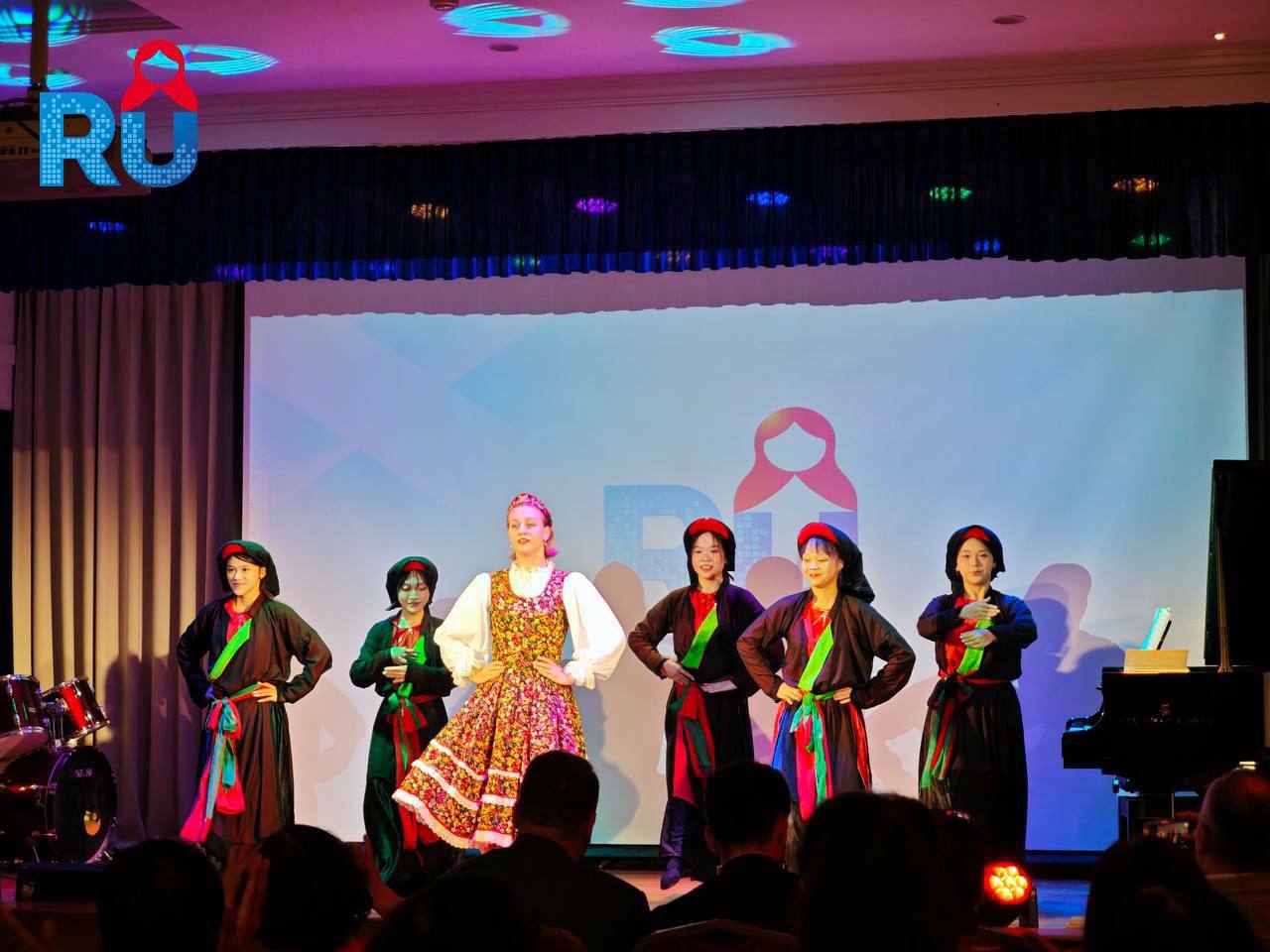 В Ханое обновили концертный зал в Русском доме В Ханое обновили концертный зал в Русском доме