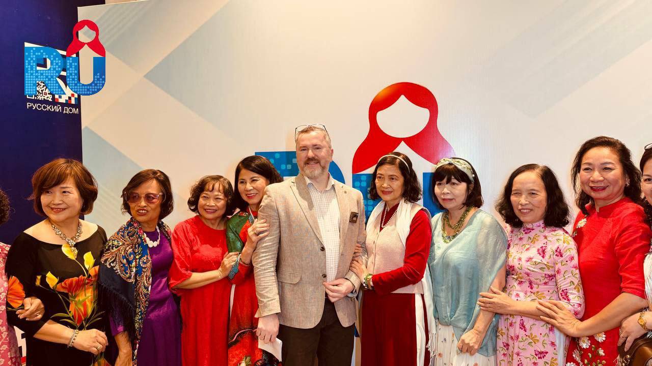 В Ханое обновили концертный зал в Русском доме В Ханое обновили концертный зал в Русском доме