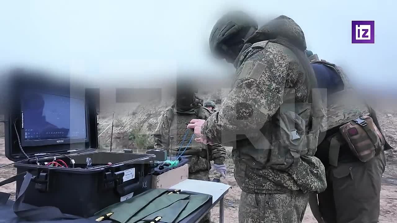 Военнослужащие группировки войск "Север" рассказали корреспонденту "Известий" Татьяне Симоненковой о тренировках по работе с дронами