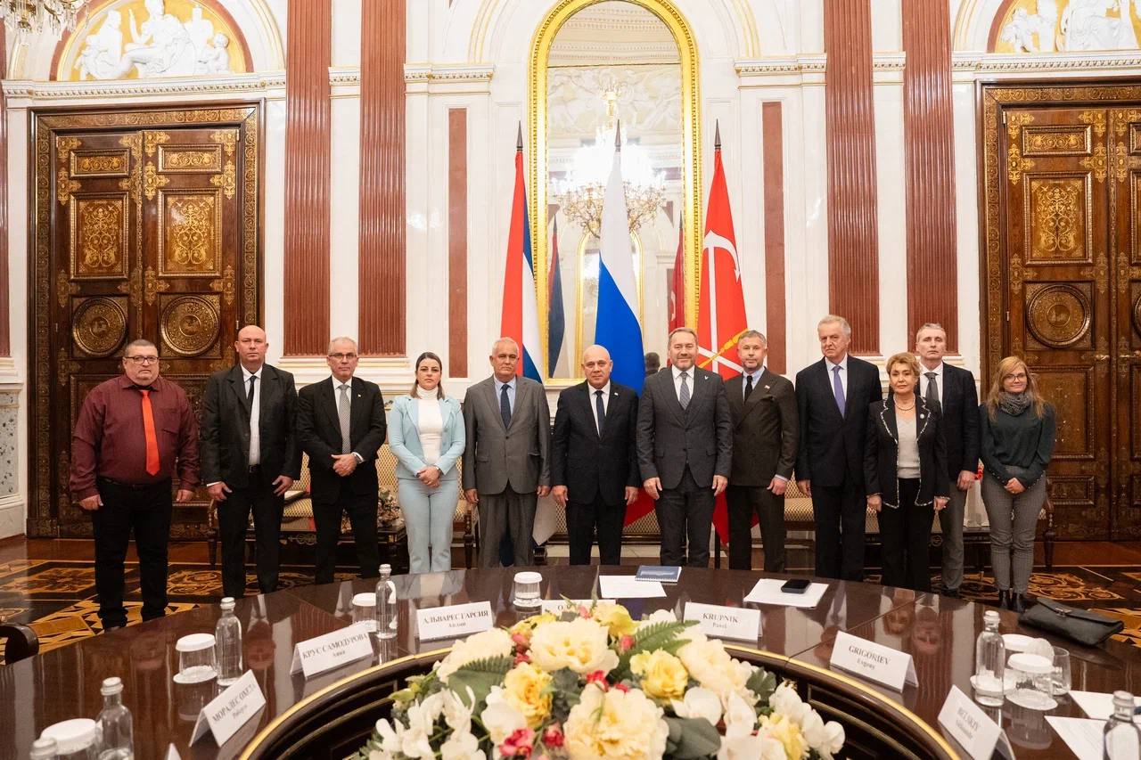 Встретился с товарищем Моралесом Охедой — секретарем ЦК Компартии Кубы и давним партнером Петербурга Встретился с товарищем Моралесом Охедой — секретарем ЦК Компартии Кубы и давним партнером Петербурга