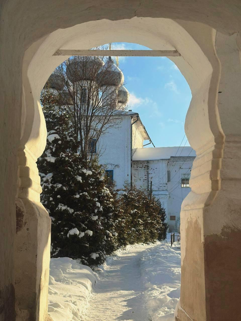 Практически без изменений. сохранился интерьер памятника XVIII века – храма Ильи Пророка Практически без изменений. сохранился интерьер памятника XVIII века – храма Ильи Пророка