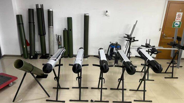 Китайский стартап ShenZhen SkyWing UAV Technology Co. предлагает дрон-камикадзе, внешне похожий на беспилотник Switchblade 300 американской компании AeroVironment