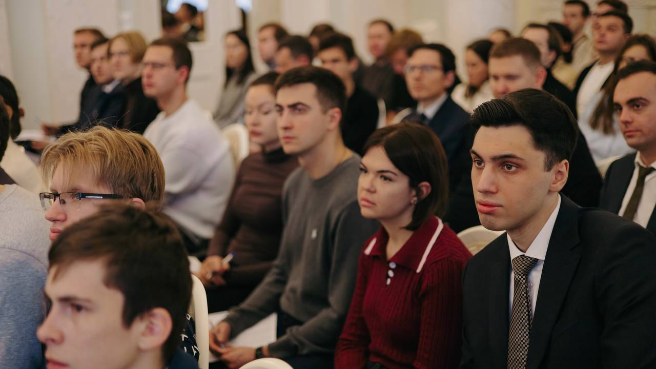 Работники органов прокуратуры присоединились к международной просветительской акции «Географический диктант» Работники органов прокуратуры присоединились к международной просветительской акции «Географический диктант»