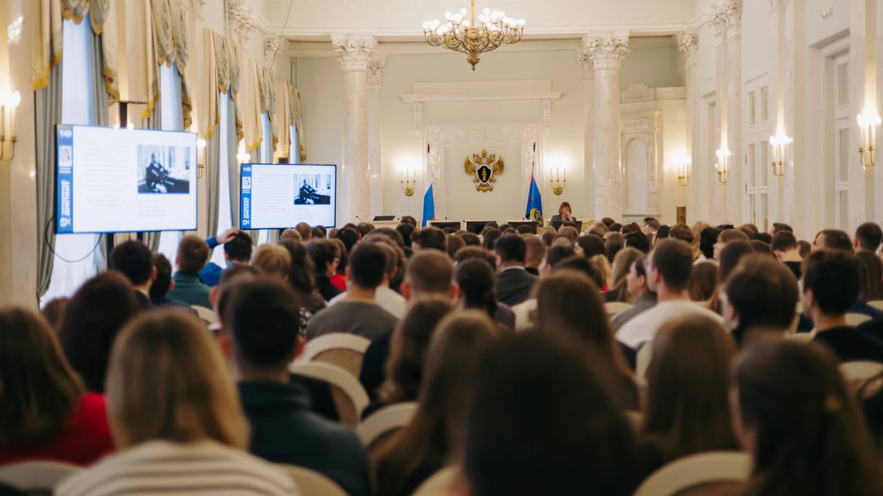 Работники органов прокуратуры присоединились к международной просветительской акции «Географический диктант» Работники органов прокуратуры присоединились к международной просветительской акции «Географический диктант»