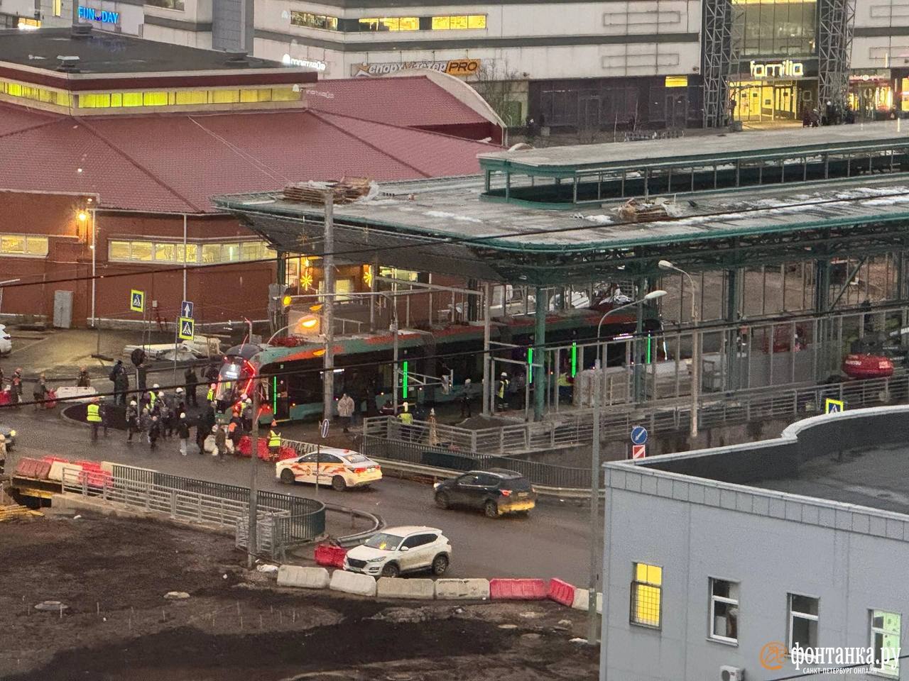 Трамвай «Славянка» проехал свой первый маршрут в Купчино, поделился с нами кадрами читатель Трамвай «Славянка» проехал свой первый маршрут в Купчино, поделился с нами кадрами читатель