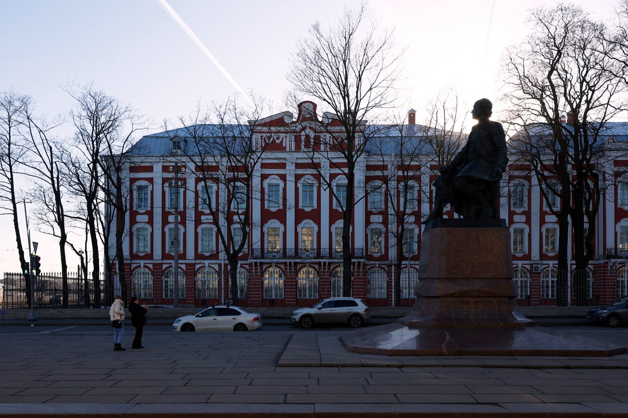 Рособрнадзор вынес предостережение СПбГУ за отказ принимать «платников» из других вузов на бюджет