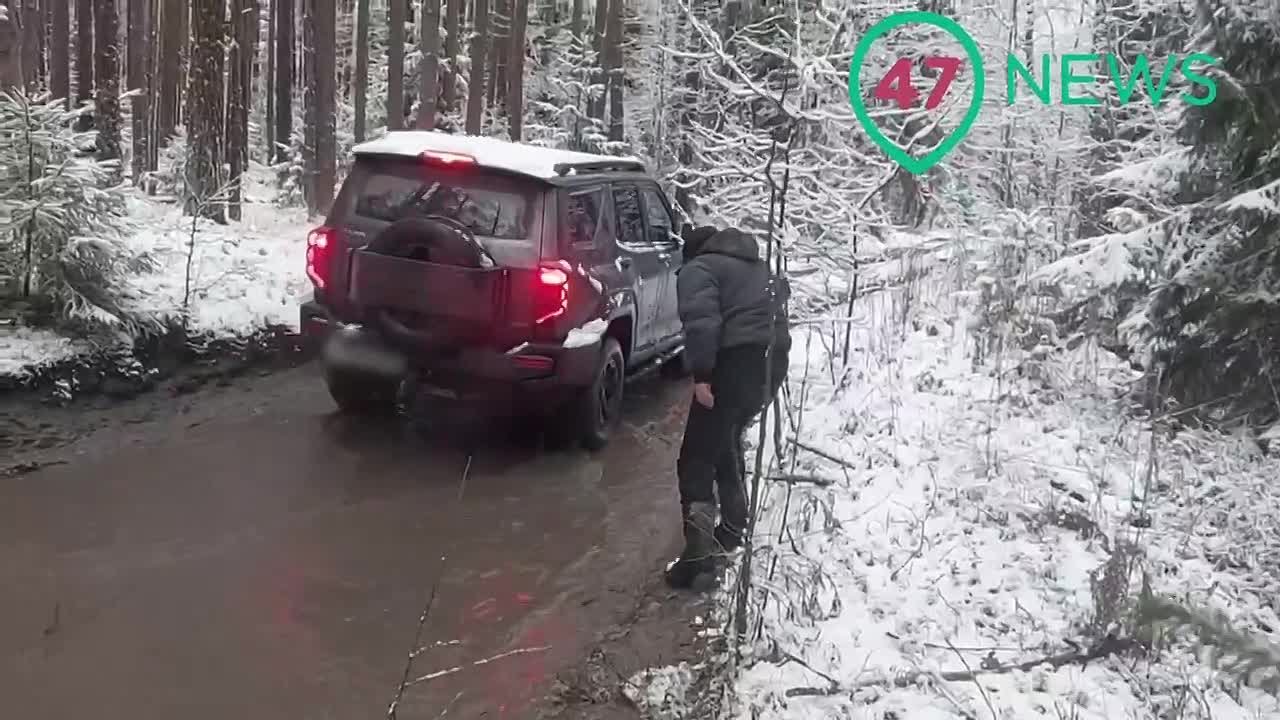 Жителям деревни Саркюля в Ленобласти запретили переправляться по реке