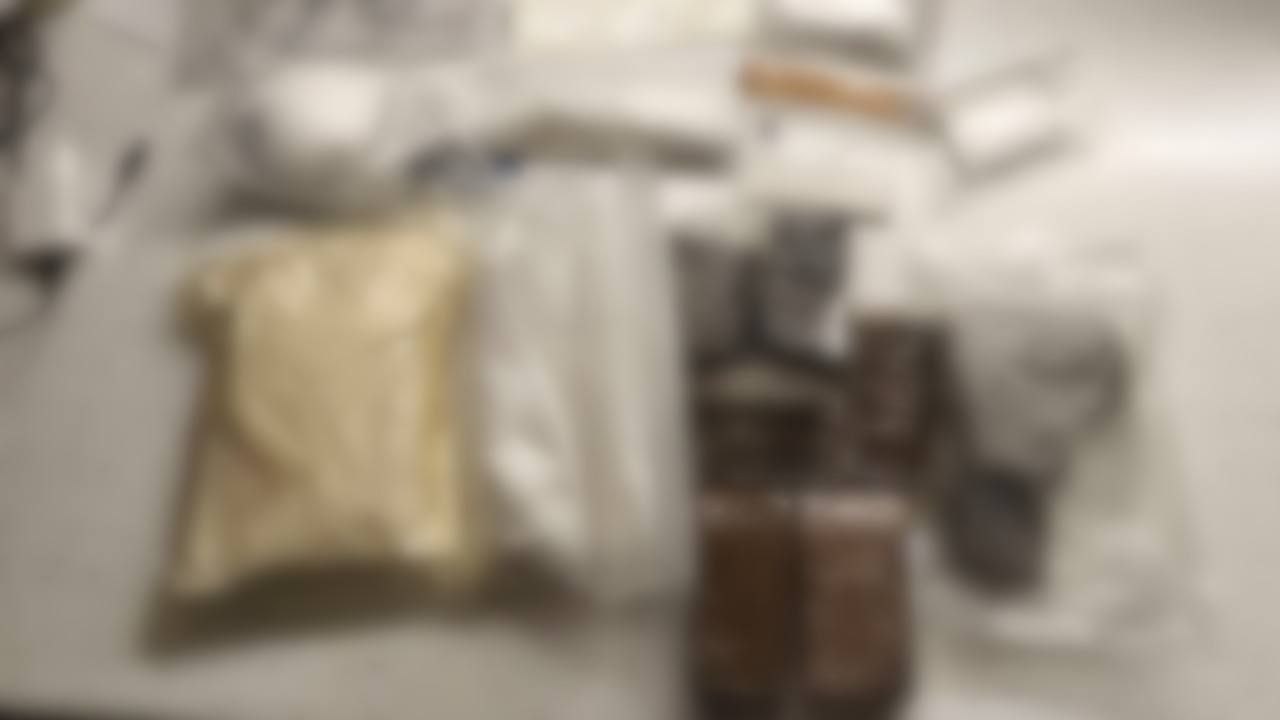 Под видом свадебных приглашений Под видом свадебных приглашений