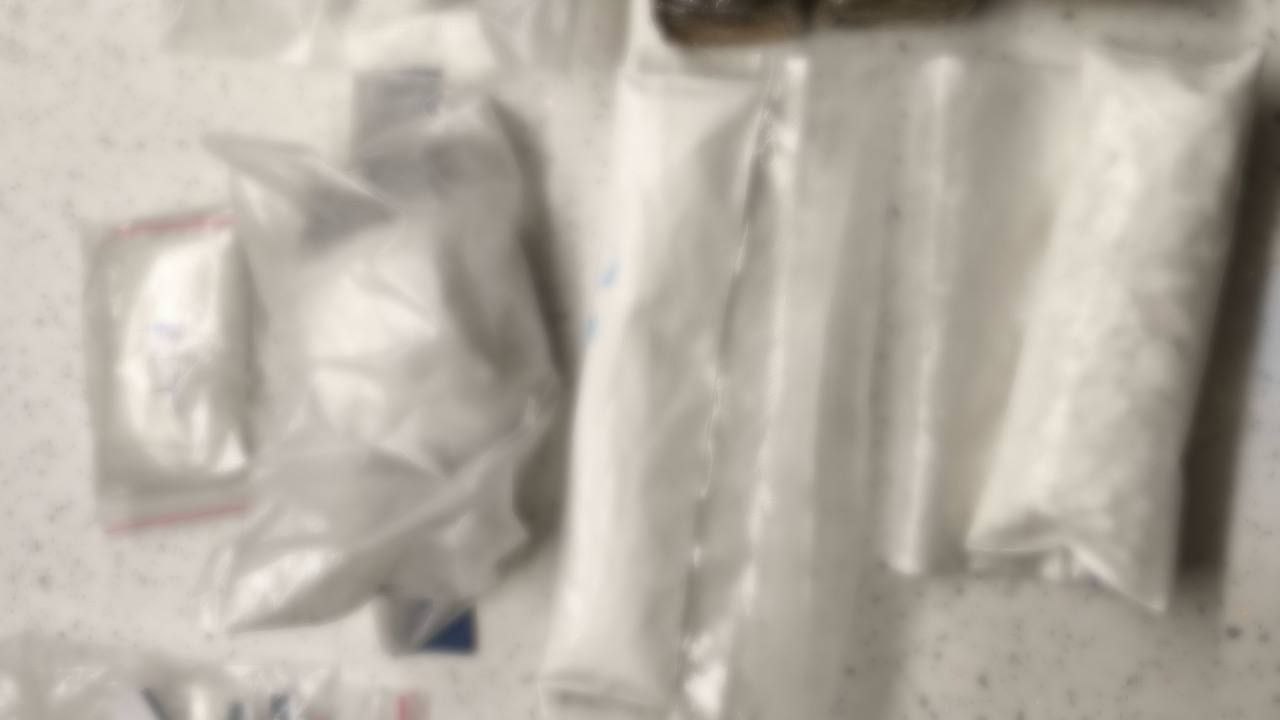 Под видом свадебных приглашений Под видом свадебных приглашений