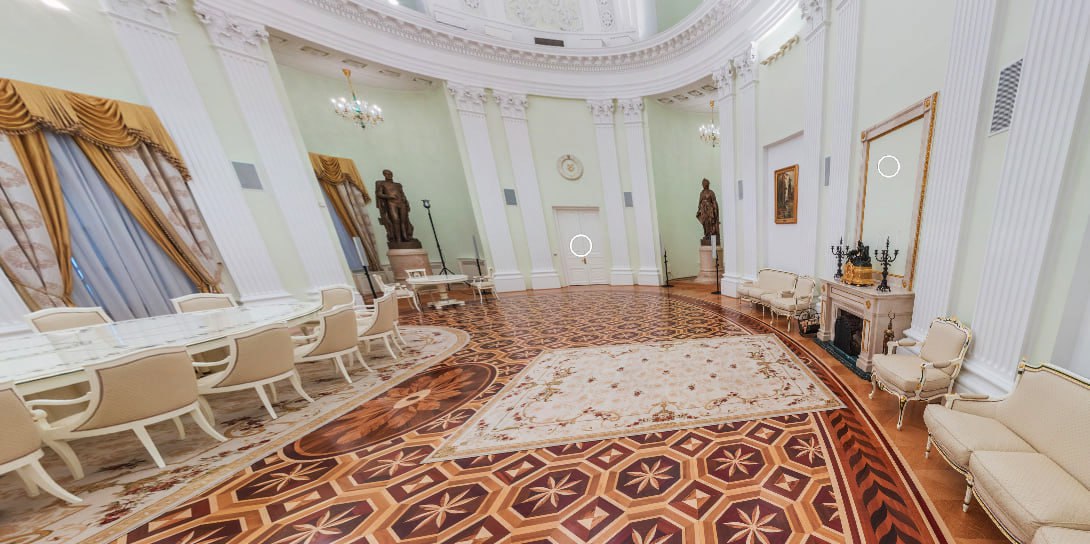 Под бдительными взглядами русских императоров: Путин в Кремле принимает американцев Под бдительными взглядами русских императоров: Путин в Кремле принимает американцев