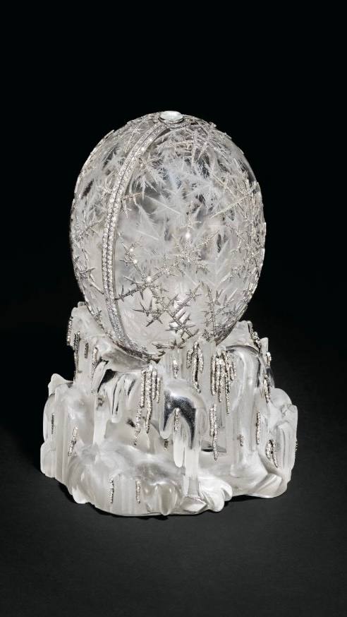 «Зимнее яйцо» Фаберже продали на аукционе в Лондоне за 25,7 млн долларов