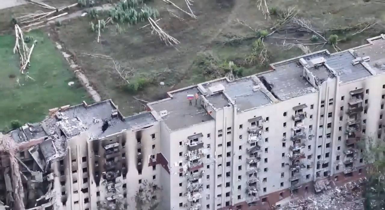 Александр Коц: Русские флаги по всему Красноармейску Александр Коц: Русские флаги по всему Красноармейску