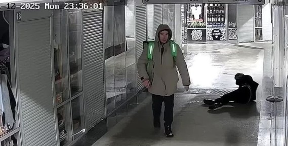 Сергей Колясников: Новосибирск. Выродок, ударивший в переходе пенсионерку, задеожан