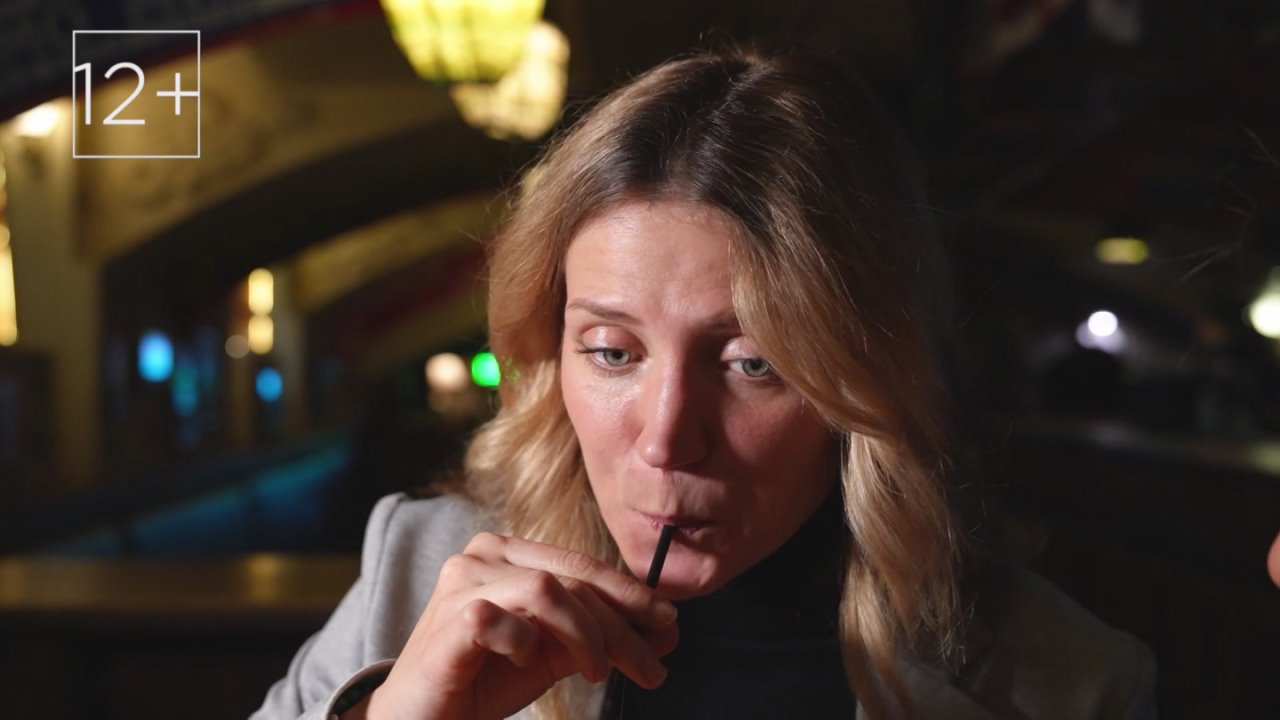 Жертвуют здоровьем ради атмосферы: сотрудники ирландского паба выпивают на рабочем месте