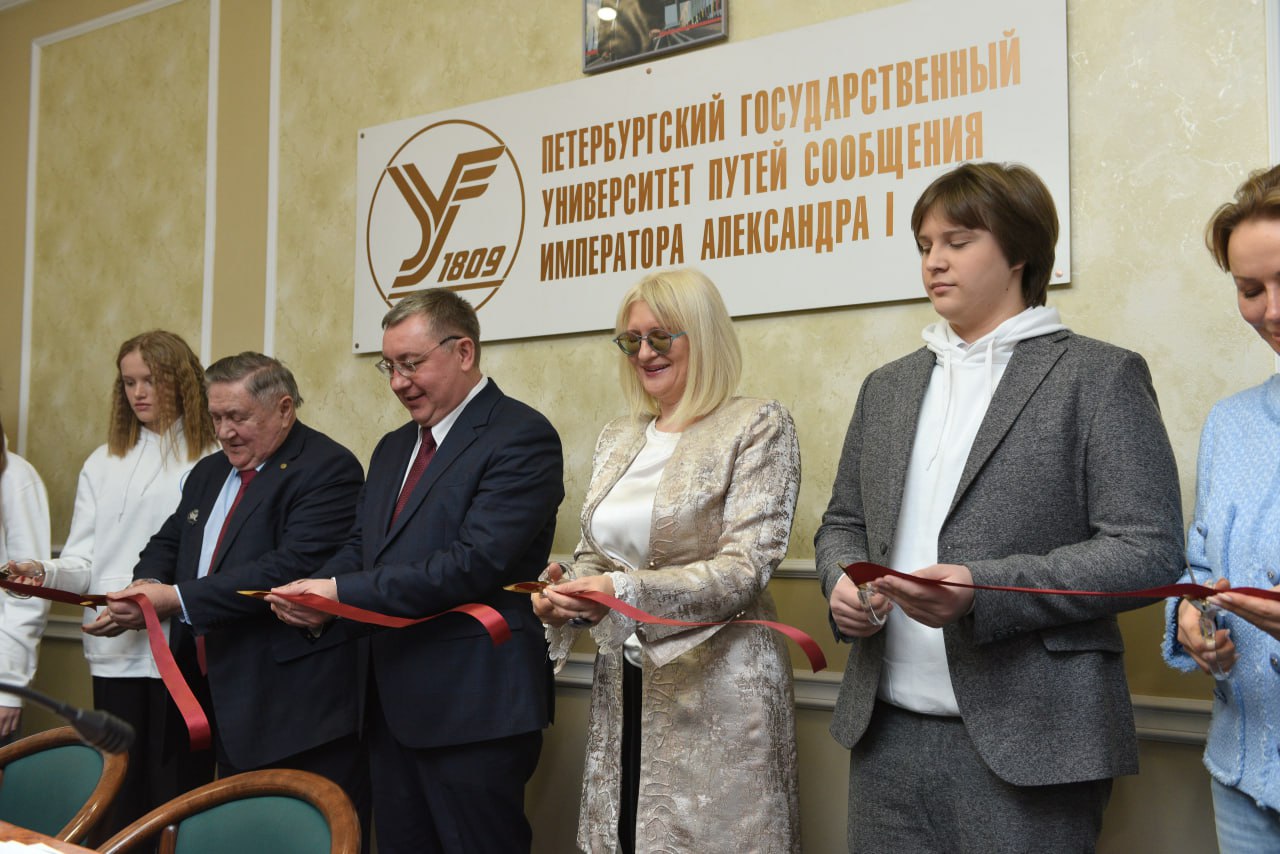 В Санкт-Петербурге прошло выездное заседание общественных советов при Росжелдоре и Ространснадзоре и Роспрофжела В Санкт-Петербурге прошло выездное заседание общественных советов при Росжелдоре и Ространснадзоре и Роспрофжела