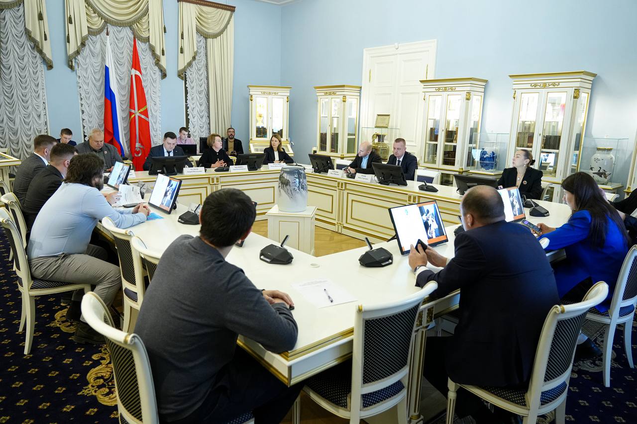 Комиссия ЗакСа займётся созданием федерального закона против публикаций «треш-контента» о детях в медиа Комиссия ЗакСа займётся созданием федерального закона против публикаций «треш-контента» о детях в медиа