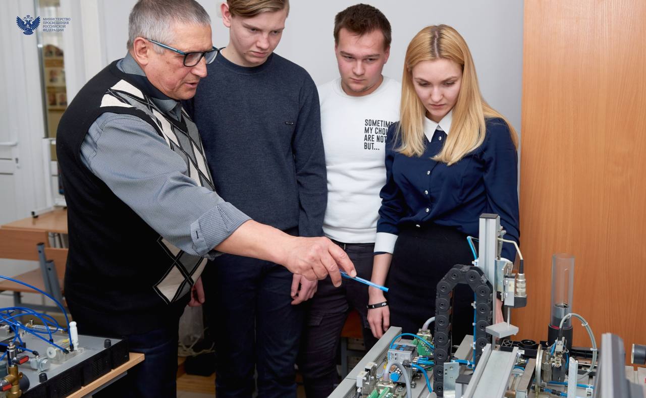 Договор о целевом обучении станет приоритетом при поступлении в колледжи и техникумы в 2026 году Договор о целевом обучении станет приоритетом при поступлении в колледжи и техникумы в 2026 году