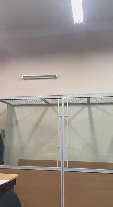 Начальника ИК-4 Павла Михайлова, который создал внутри учреждения банду для поборов с осужденных, суд отправил под домашний арест