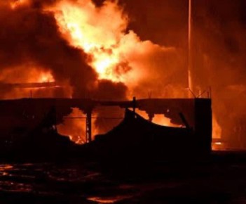 «По объектам инфраструктуры Кременчуга нанесен массированный комбинированный удар. В отдельных районах города наблюдаются перебои с электроснабжением, водоснабжением и теплом»