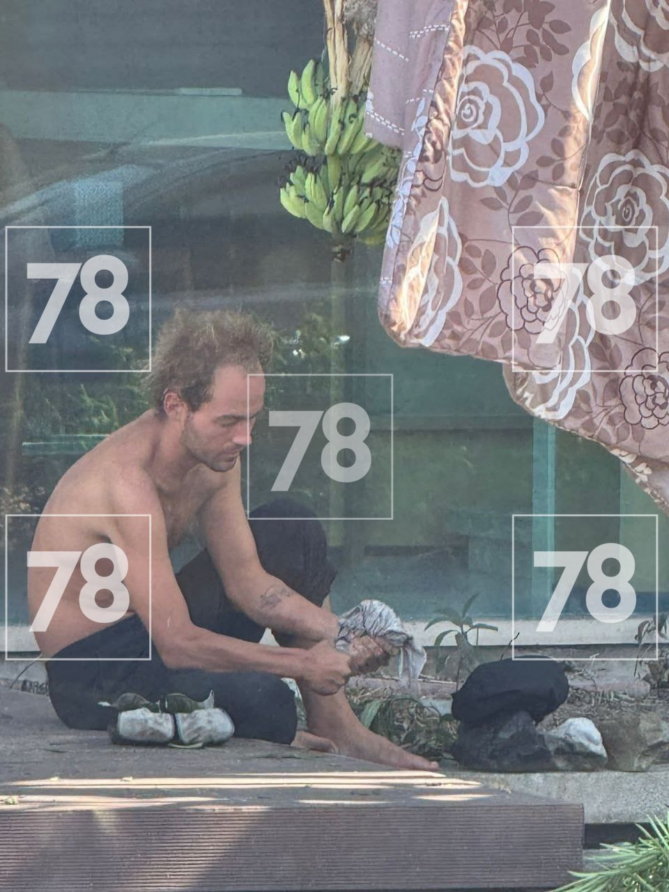 «Умывается в луже с лягушками»: соотечественники переживают за судьбу петербуржца, бомжующего в Таиланде «Умывается в луже с лягушками»: соотечественники переживают за судьбу петербуржца, бомжующего в Таиланде