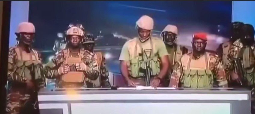 Президент Бенина Патрис Талон объявил о возвращении порядка в стране после попытки госпереворота Президент Бенина Патрис Талон объявил о возвращении порядка в стране после попытки госпереворота