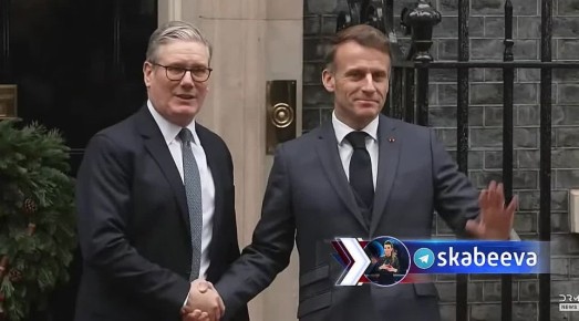 Макрон первым появился на Даунинг-стрит