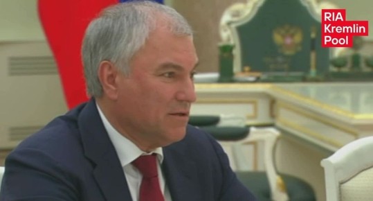 Володин рассказал Путину фейковую новость о «проворовавшемся» ИИ-министре