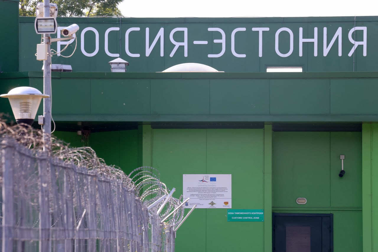 Строительство века. Эстония снова решила удивить мир: на границе с Россией вот-вот должны появиться долгожданные бункеры Строительство века. Эстония снова решила удивить мир: на границе с Россией вот-вот должны появиться долгожданные бункеры