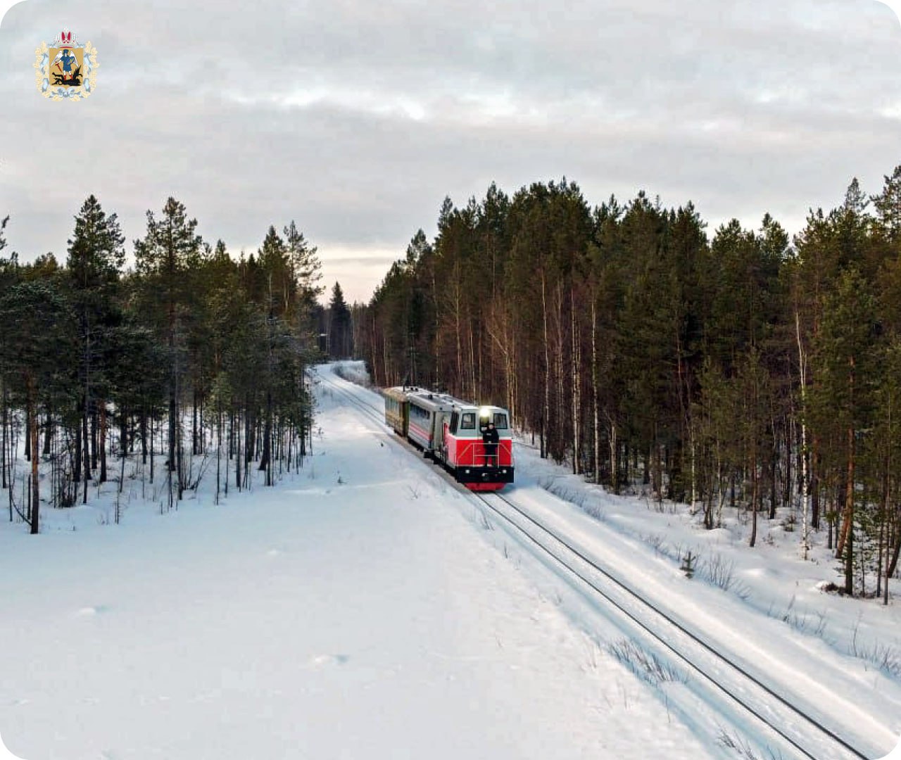 Под стук колес. Только представьте: паровозный гудок разрывает морозную тишину и снежную завесу