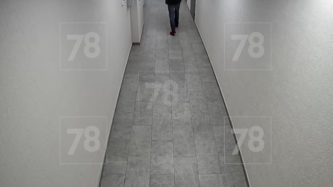 В элитном ЖК бездомный украл коврик и ушел ловить сны