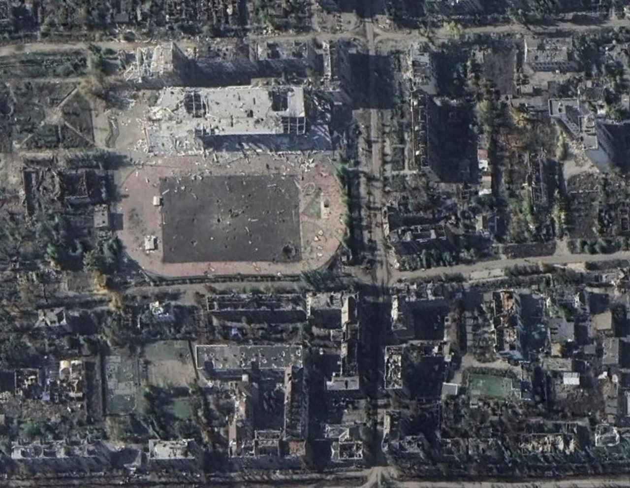 Спутниковые снимки Артёмовска (Бахмута), практически полностью разрушенного в ходе длительных городских боев